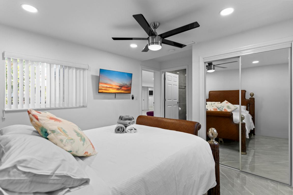 Hollywood south - Residential