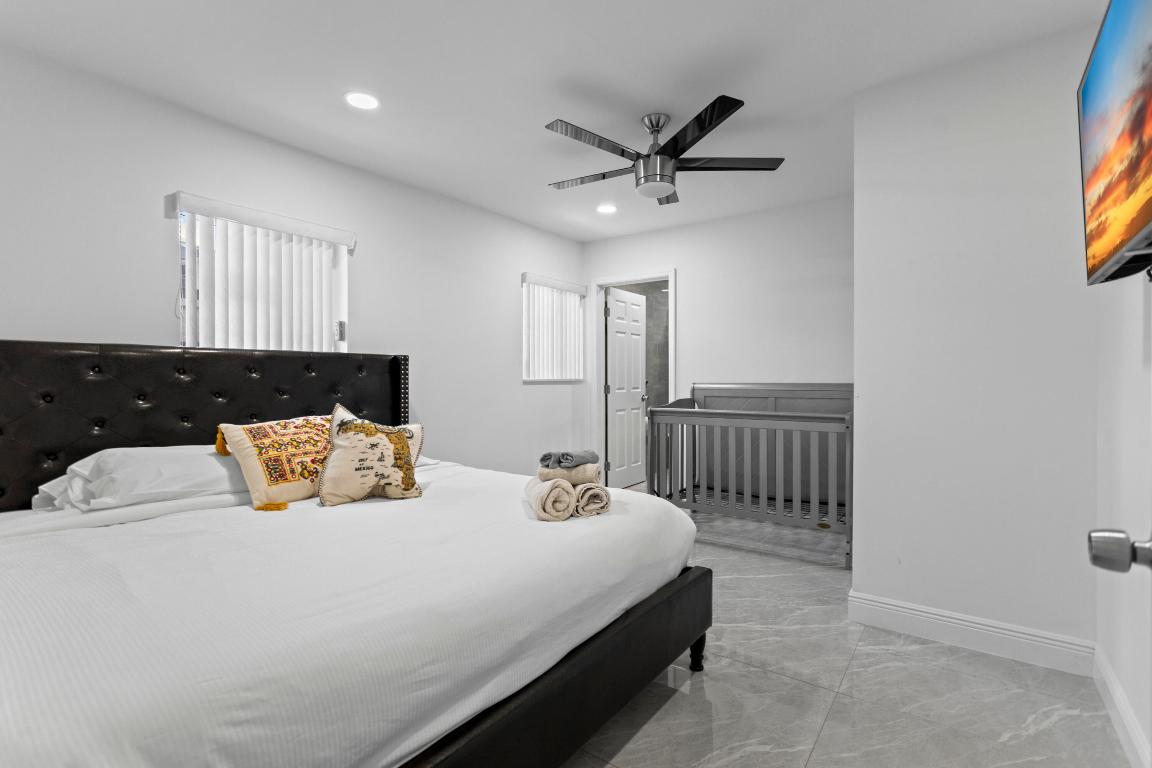 Hollywood south - Residential