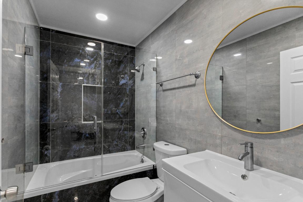 Hollywood south - Residential