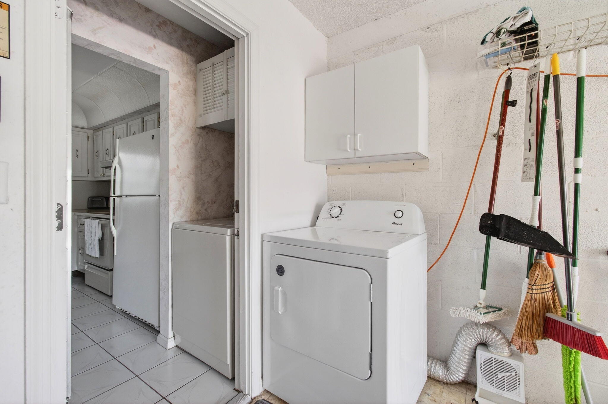 GREENTREE VILLAS CONDO - Residential Lease