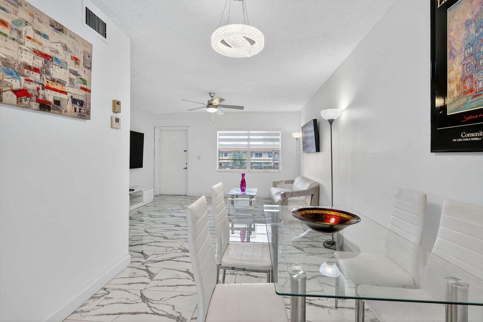 VILLAGES OF ORIOLE ABBEY - Residential Lease