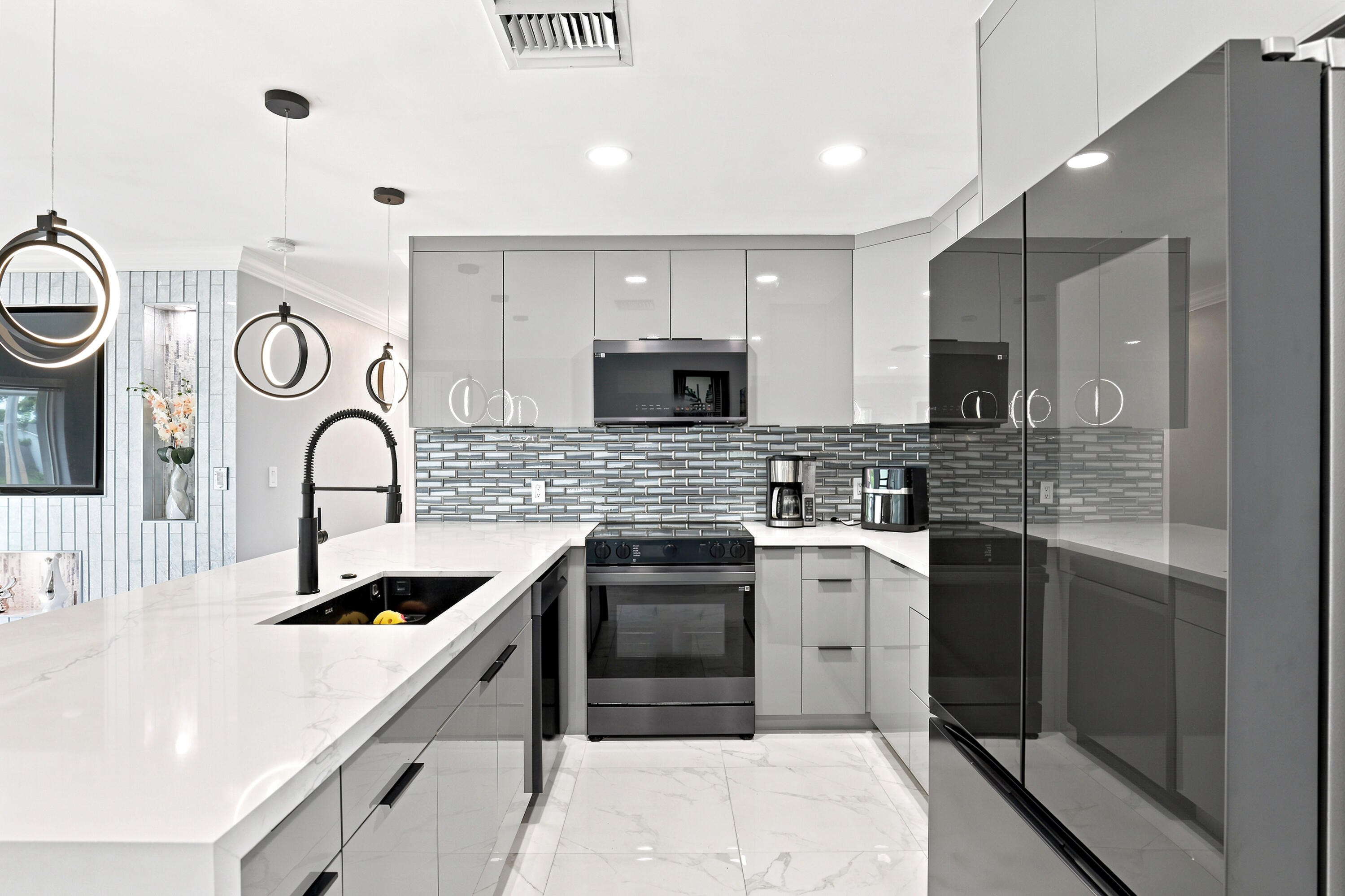 2331 SW 50TH Terrace