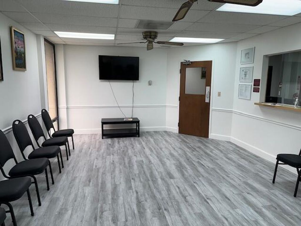 Photo of 2215 Nebraska Avenue #3e, Fort Pierce, FL 34950 (MLS # B26031302)