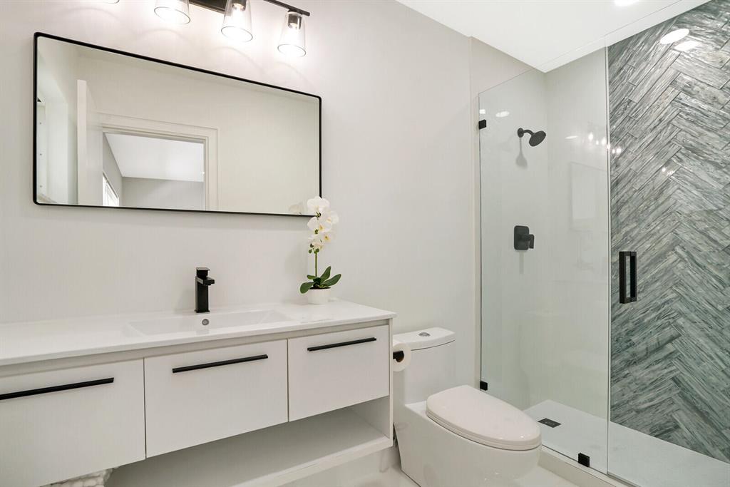 LANDINGS FIRST SEC - Residential