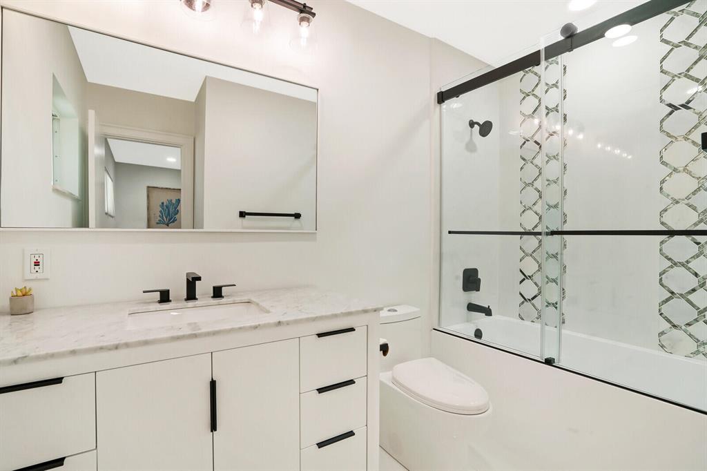 LANDINGS FIRST SEC - Residential