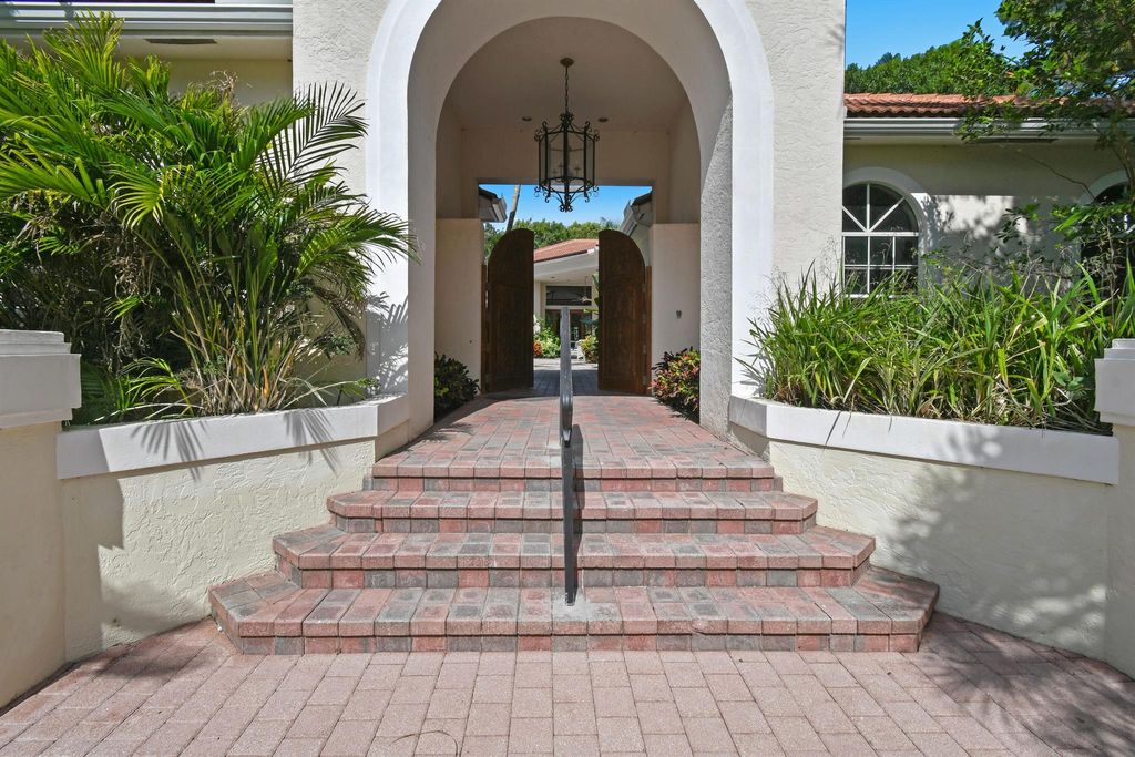 Photo of 4034 SE Hammock Place, Jupiter, FL 33478 (MLS # R11112522)