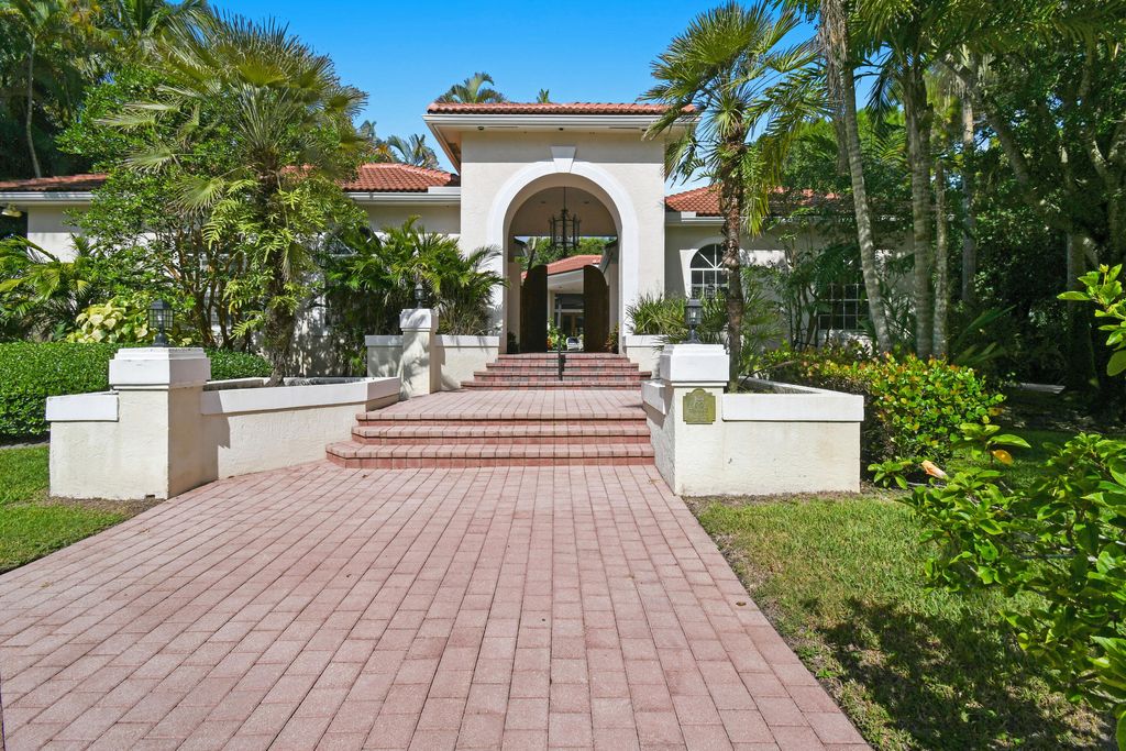 Photo of 4034 SE Hammock Place, Jupiter, FL 33478 (MLS # R11112522)