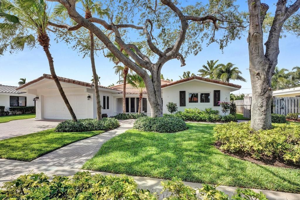 Photo of 727 SW 7th Street, Boca Raton, FL 33486 (MLS # R10804400)