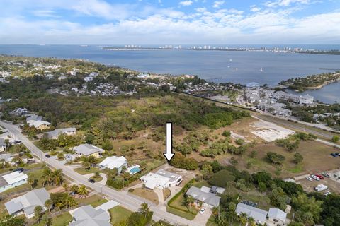 A home in Jensen Beach