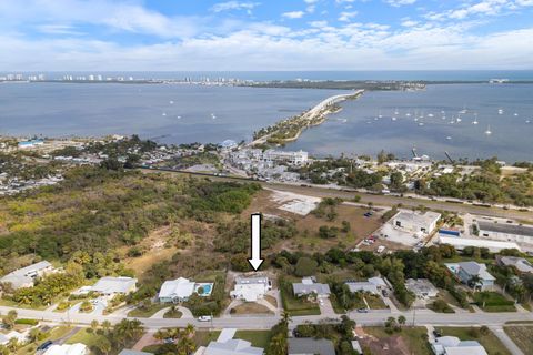 A home in Jensen Beach