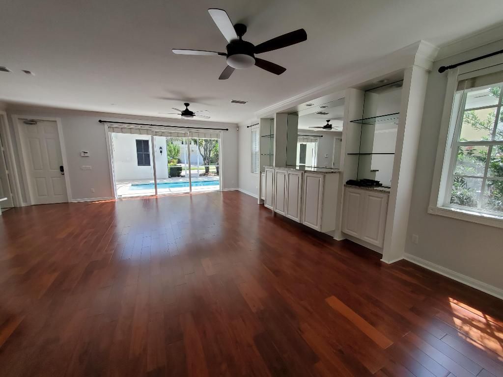 Photo of 317 Sweet Bay Circle, Jupiter, FL 33458 (MLS # R10950908)
