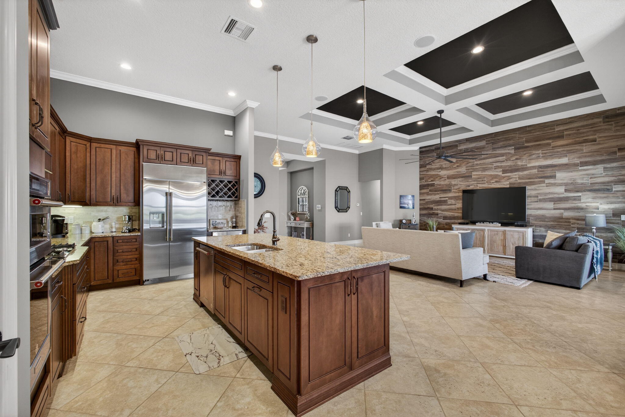 SONOMA ISLES - Residential