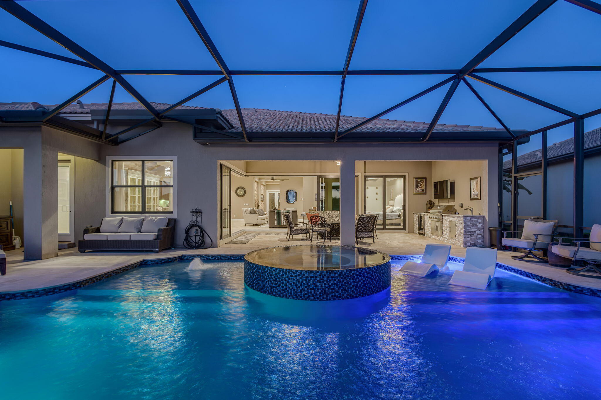SONOMA ISLES - Residential