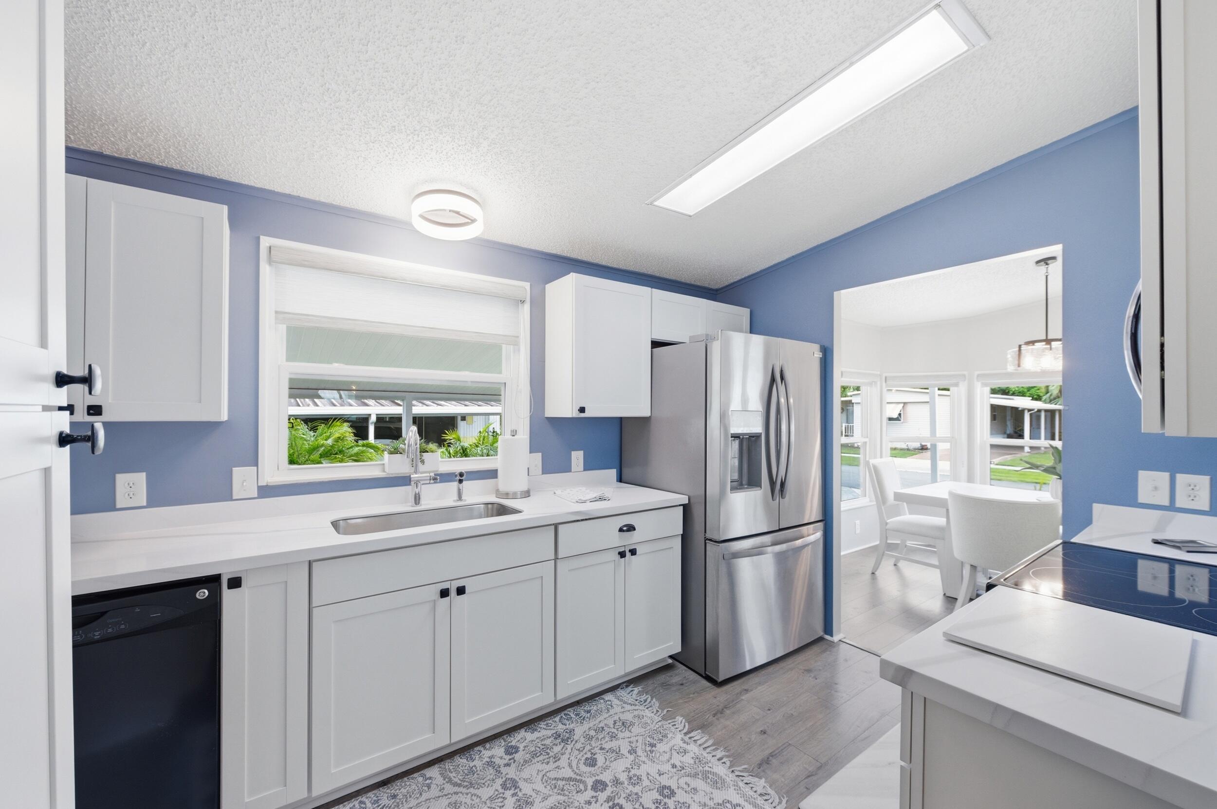 TROPICAL BREEZE ESTATES - Residential