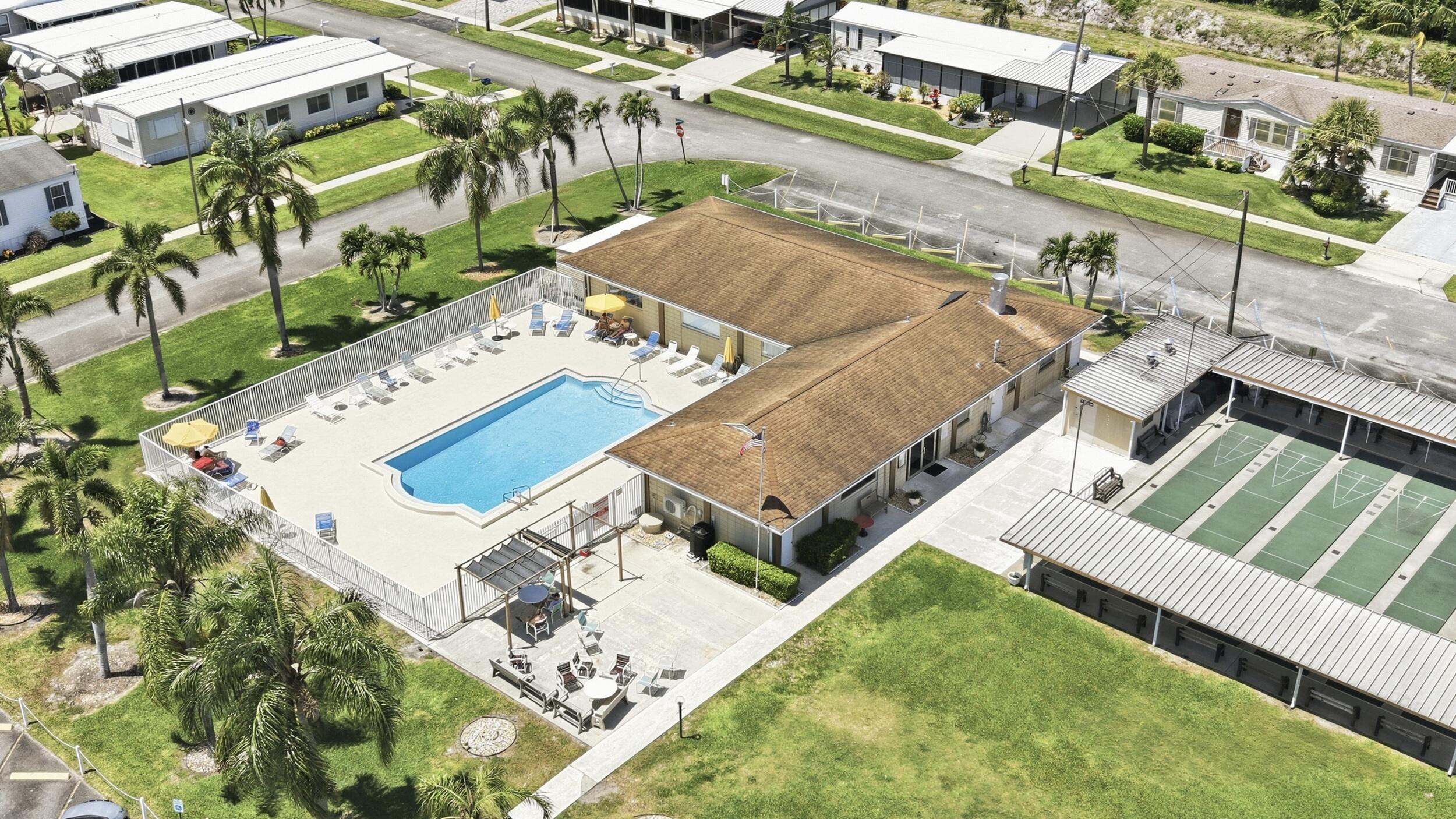 TROPICAL BREEZE ESTATES - Residential