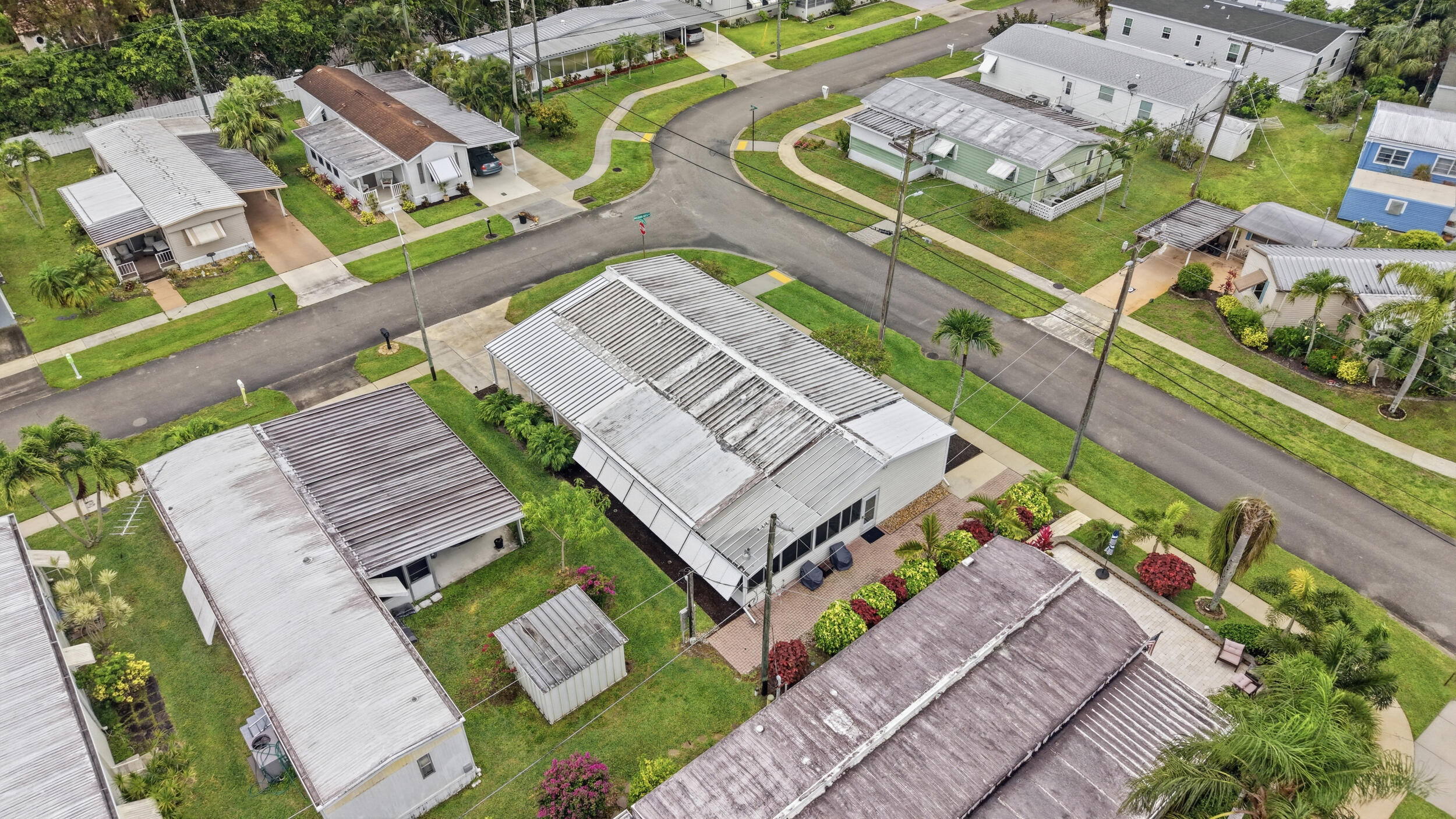 TROPICAL BREEZE ESTATES - Residential