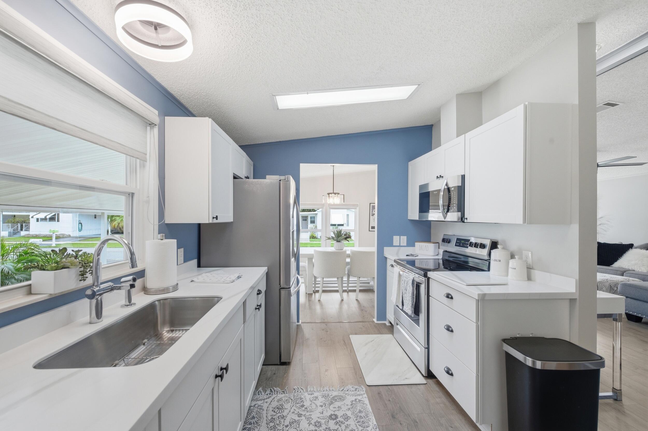 TROPICAL BREEZE ESTATES - Residential