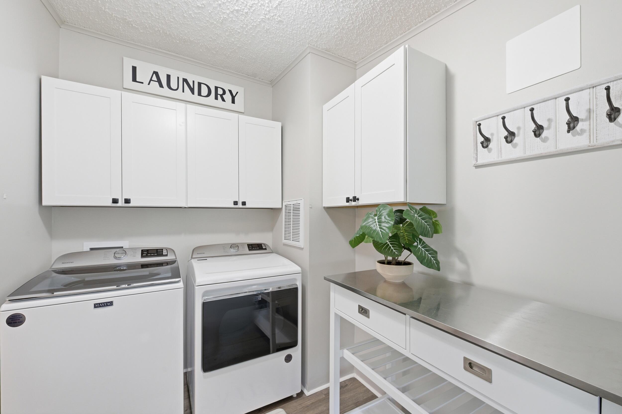 TROPICAL BREEZE ESTATES - Residential