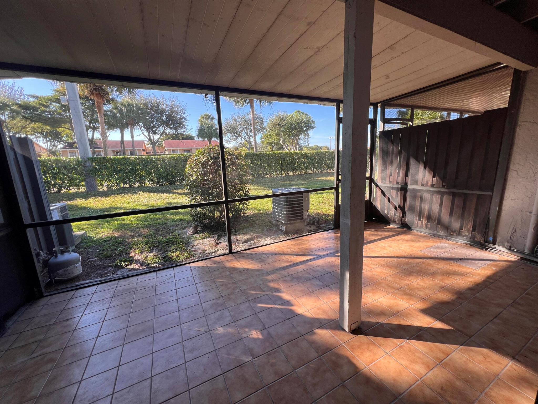 CANALAKE - Residential Lease