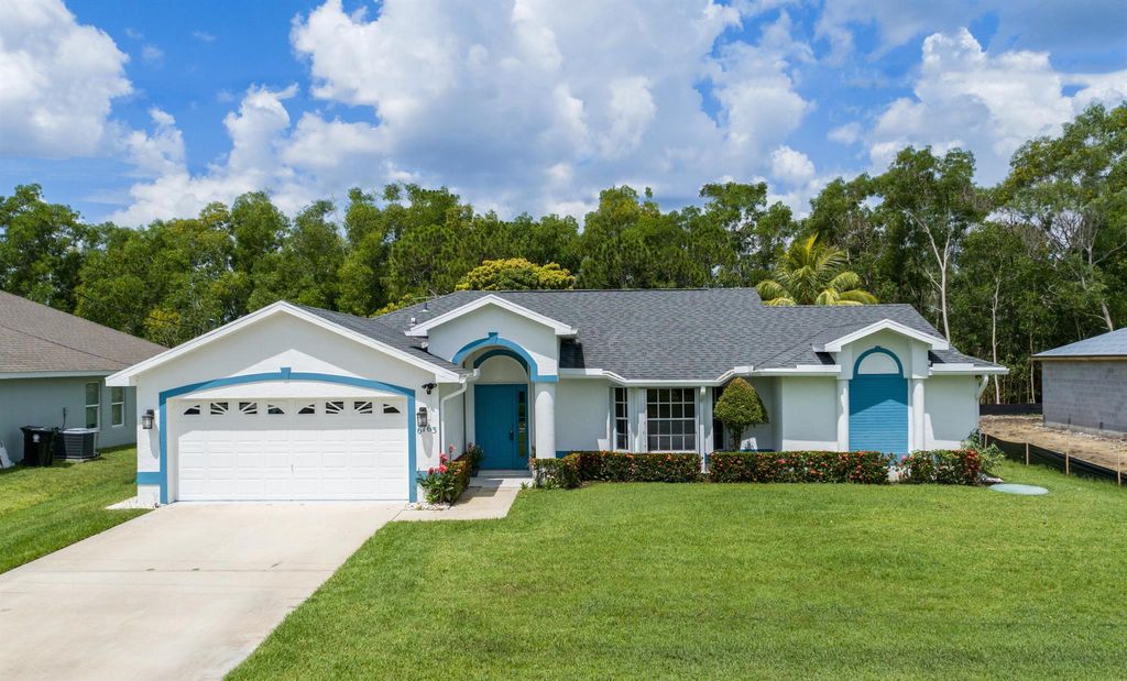 Photo of 6763 NW Daffodil Lane, Port St Lucie, FL 34983 (MLS # R10898077)