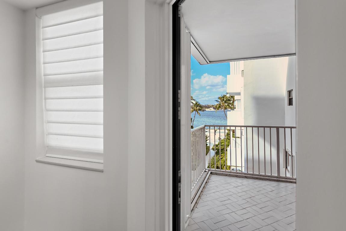 LA PALMA CONDOMINIUM - Residential