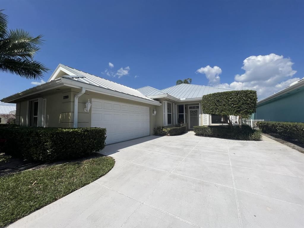 Photo of 2269 SW Mayflower Drive, Palm City, FL 34990 (MLS # R10872555)