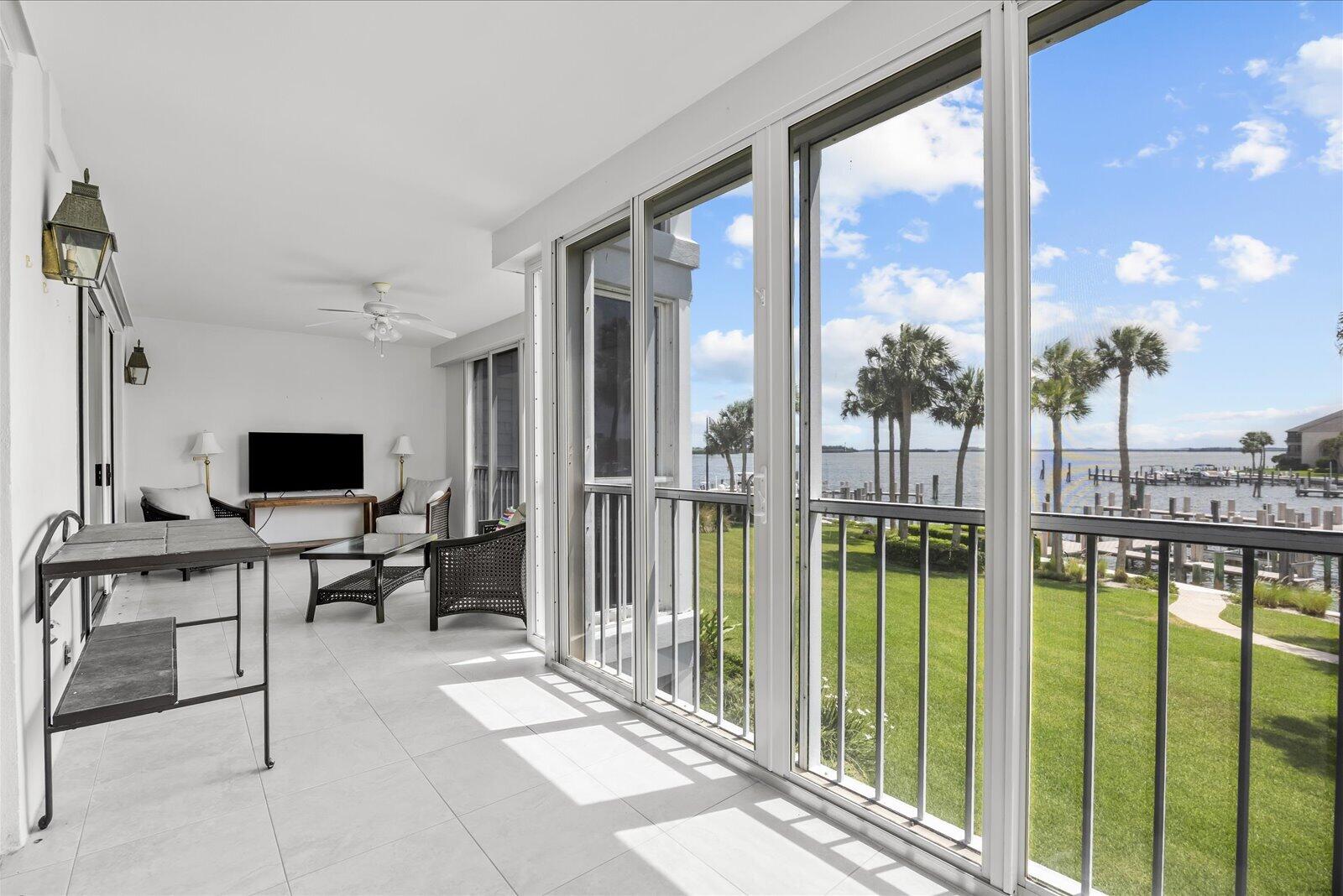 """POINTES #2 CONDO, THE""" - Residential