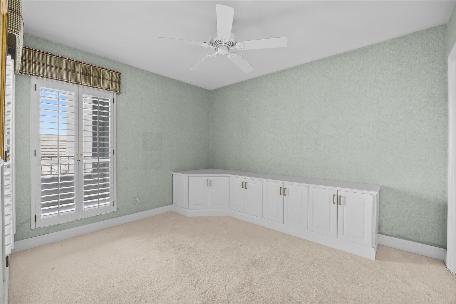 """POINTES #2 CONDO, THE""" - Residential