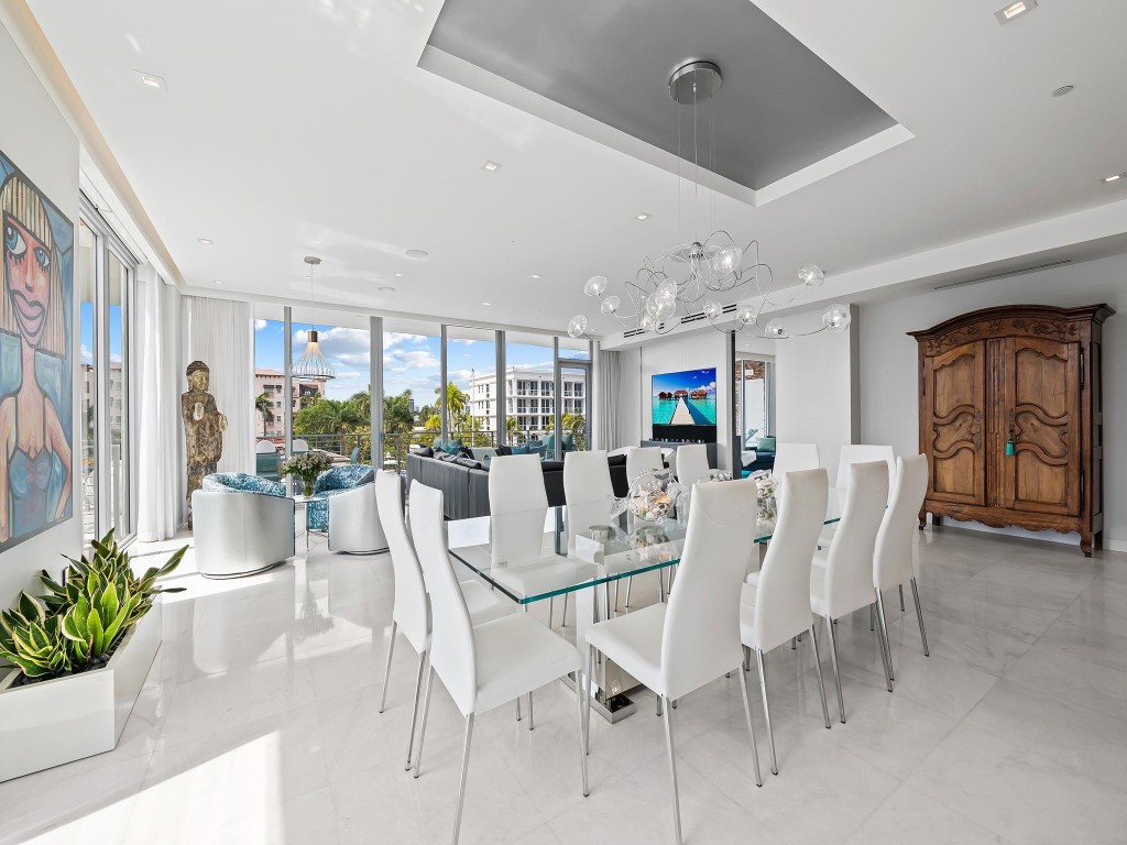 AquaMar Las Olas - Residential