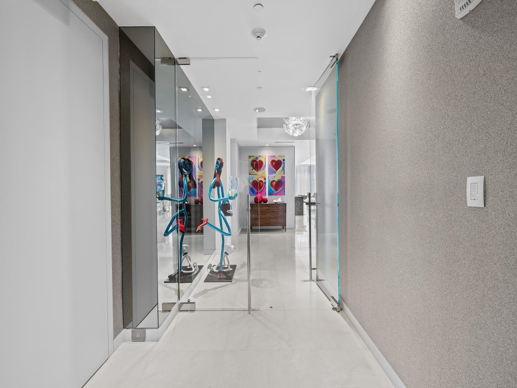 AquaMar Las Olas - Residential