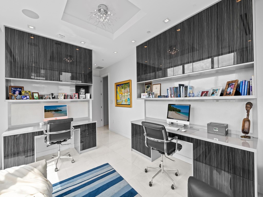 AquaMar Las Olas - Residential