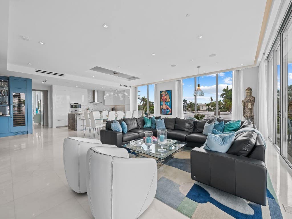 Photo of 21 Isle Of Venice Drive #301, Fort Lauderdale, FL 33301 (MLS # F10544112)