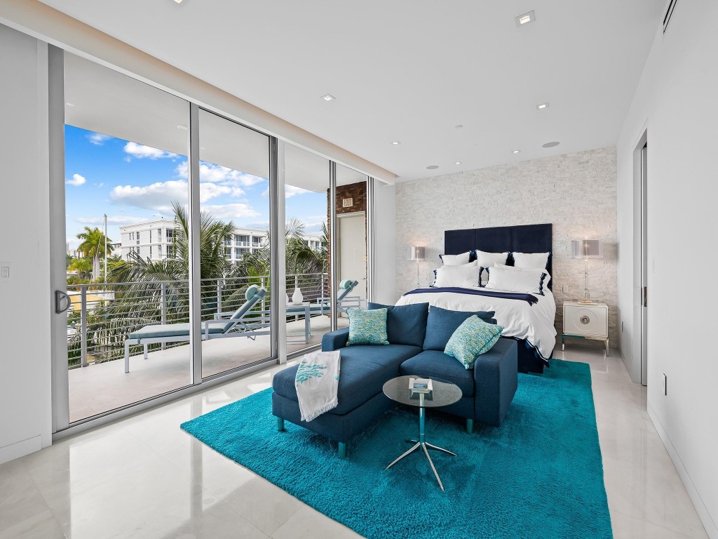 AquaMar Las Olas - Residential