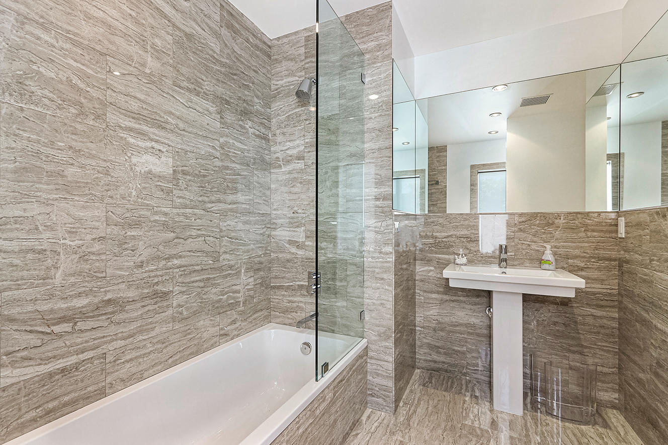 POINT MANALAPAN 1 - Residential