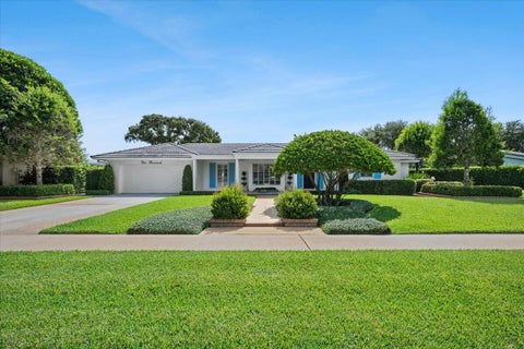 Photo of 1000 Country Club Drive, North Palm Beach, FL 33408 (MLS # B26065258)