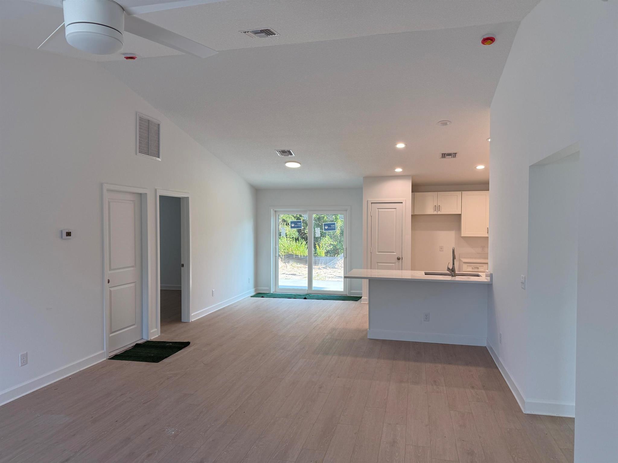 VERO BEACH HIGHLANDS UNIT - Residential