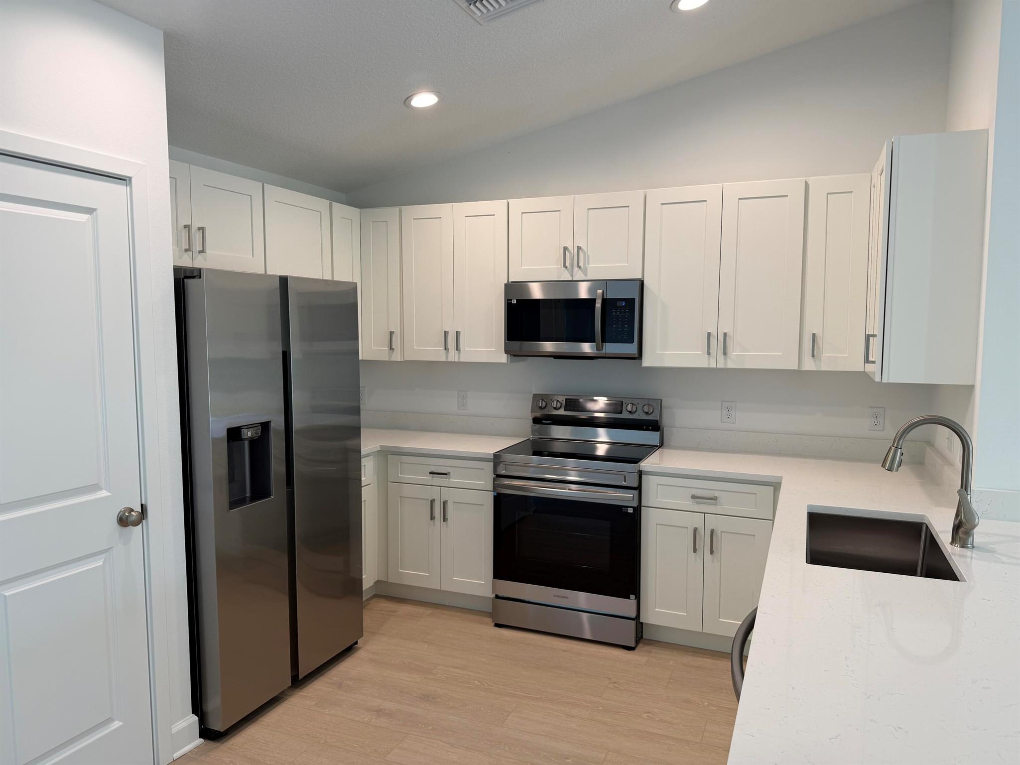 VERO BEACH HIGHLANDS UNIT - Residential