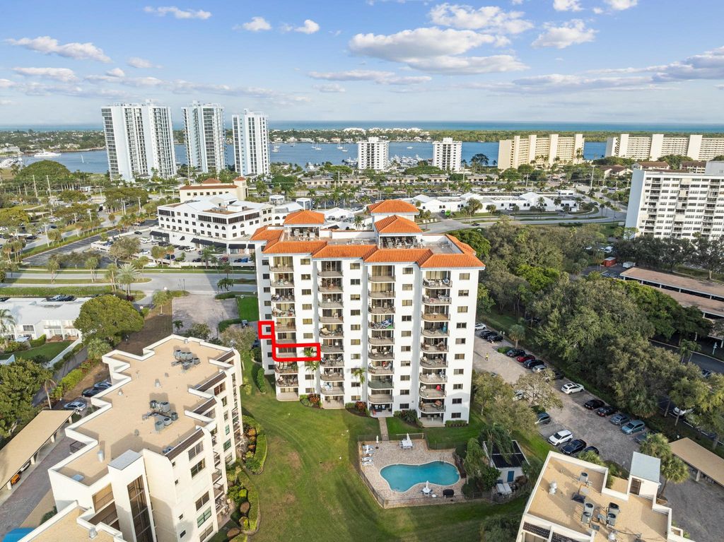 Photo of 370 Golfview Road #404, North Palm Beach, FL 33408 (MLS # R11061531)