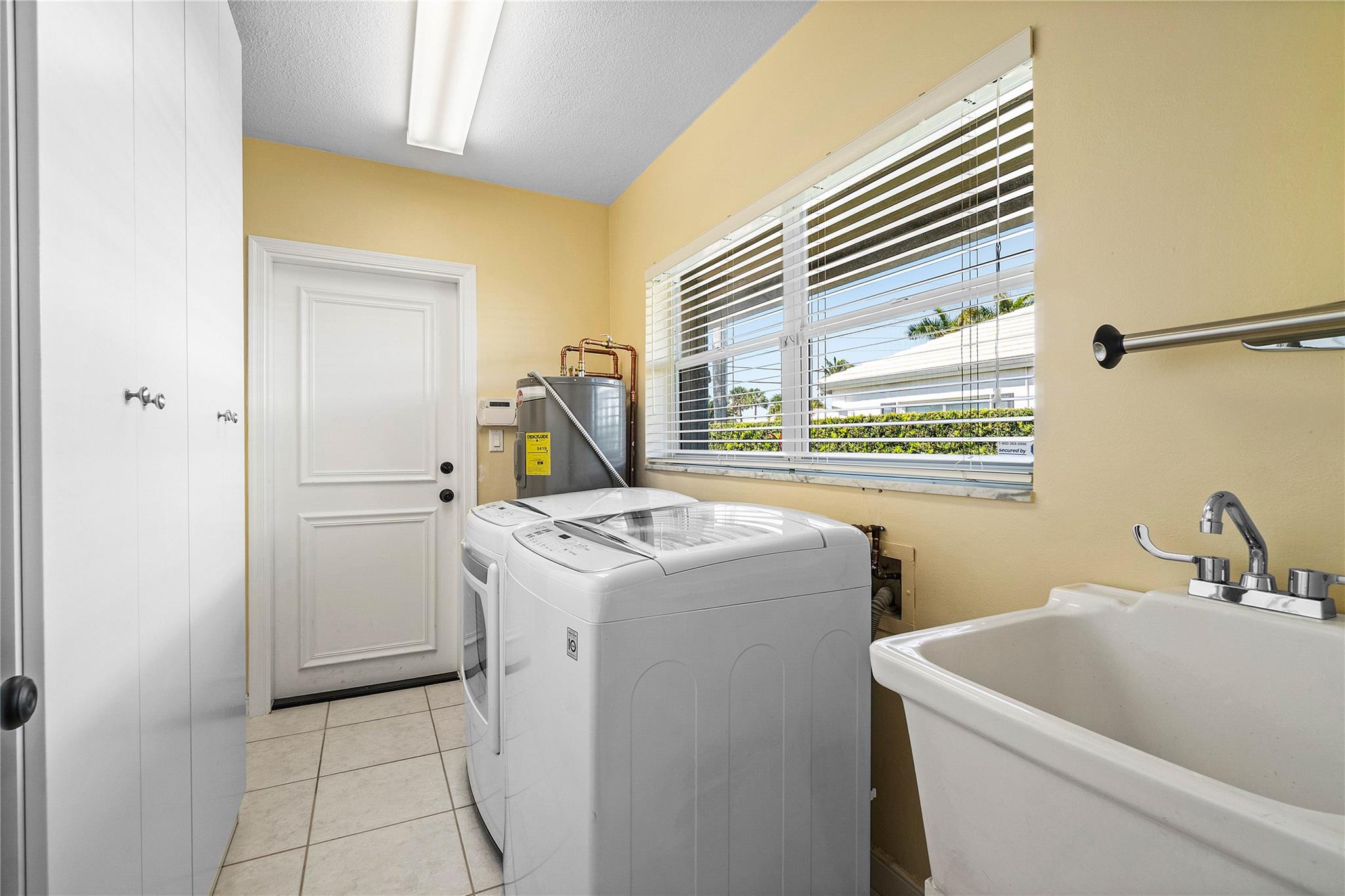 Camino Gardens Sec 02 - Residential Lease