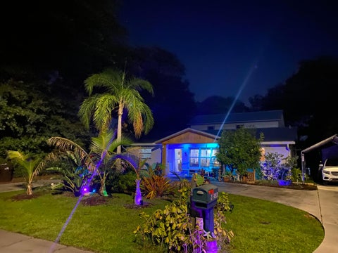 Photo of 506 SW N Riverpoint Drive, Stuart, FL 34994 (MLS # B26056697)