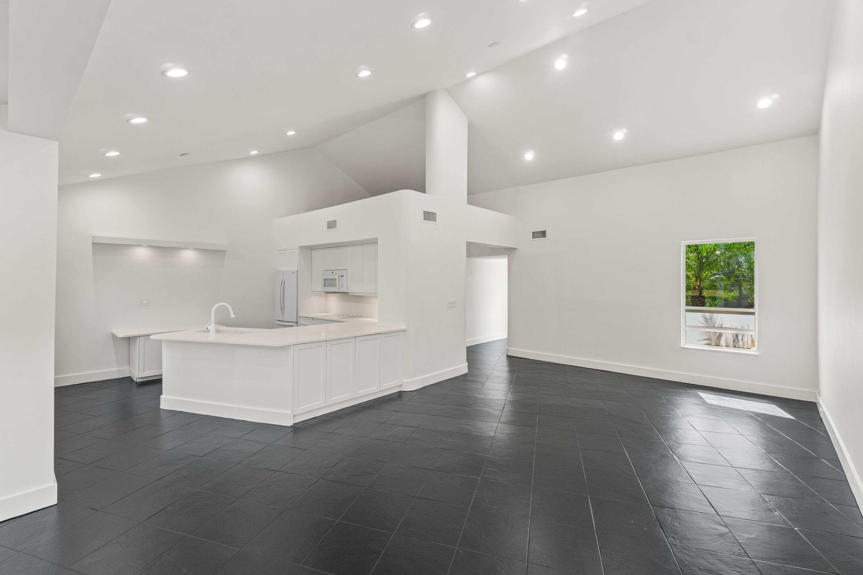 900 Greensward Lane 114-g