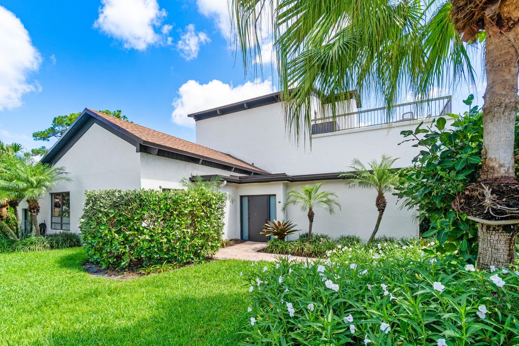 Photo of 900 Greensward Lane #114-g, Delray Beach, FL 33445 (MLS # B26029068)