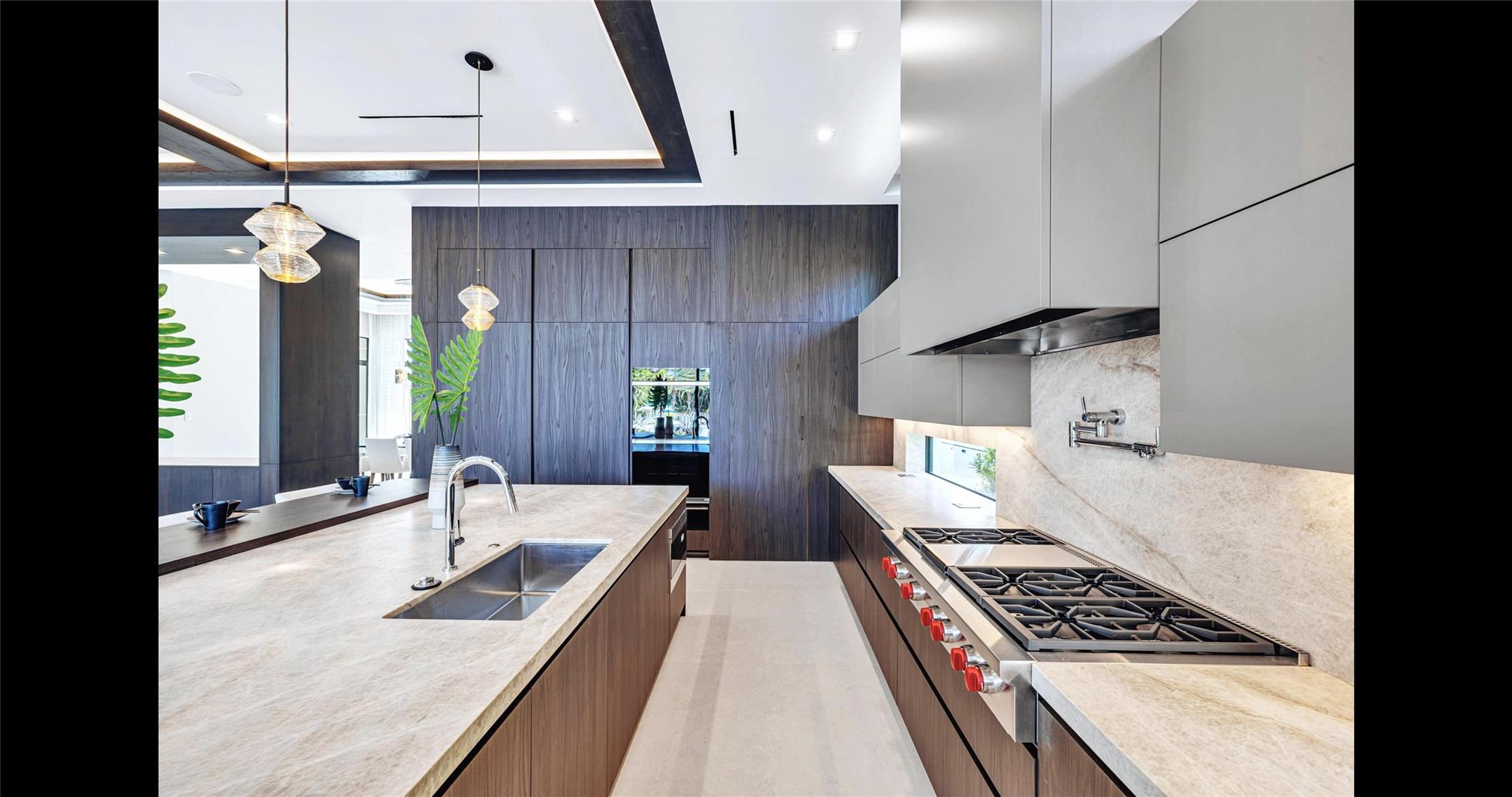 Isla Bahia 47-27 B - Residential
