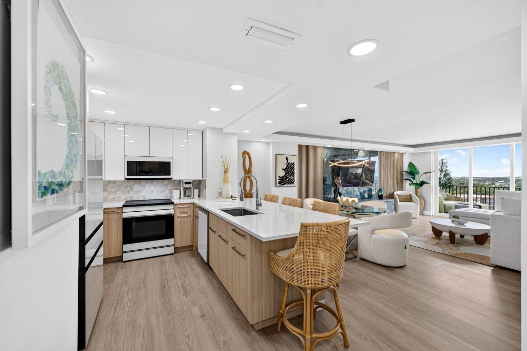 Photo of 1150 HILLSBORO MILE #911, Hillsboro Beach, FL 33062 (MLS # B26092228)