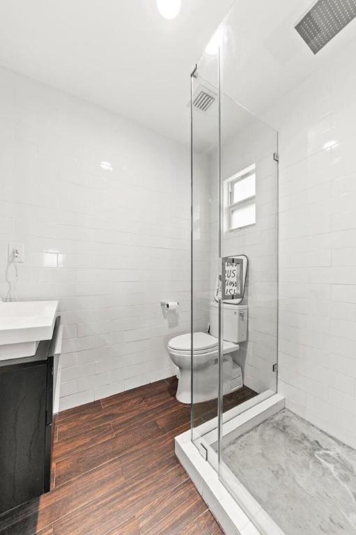 MARINELLO ESTATES/TROPIC ISLE - Residential