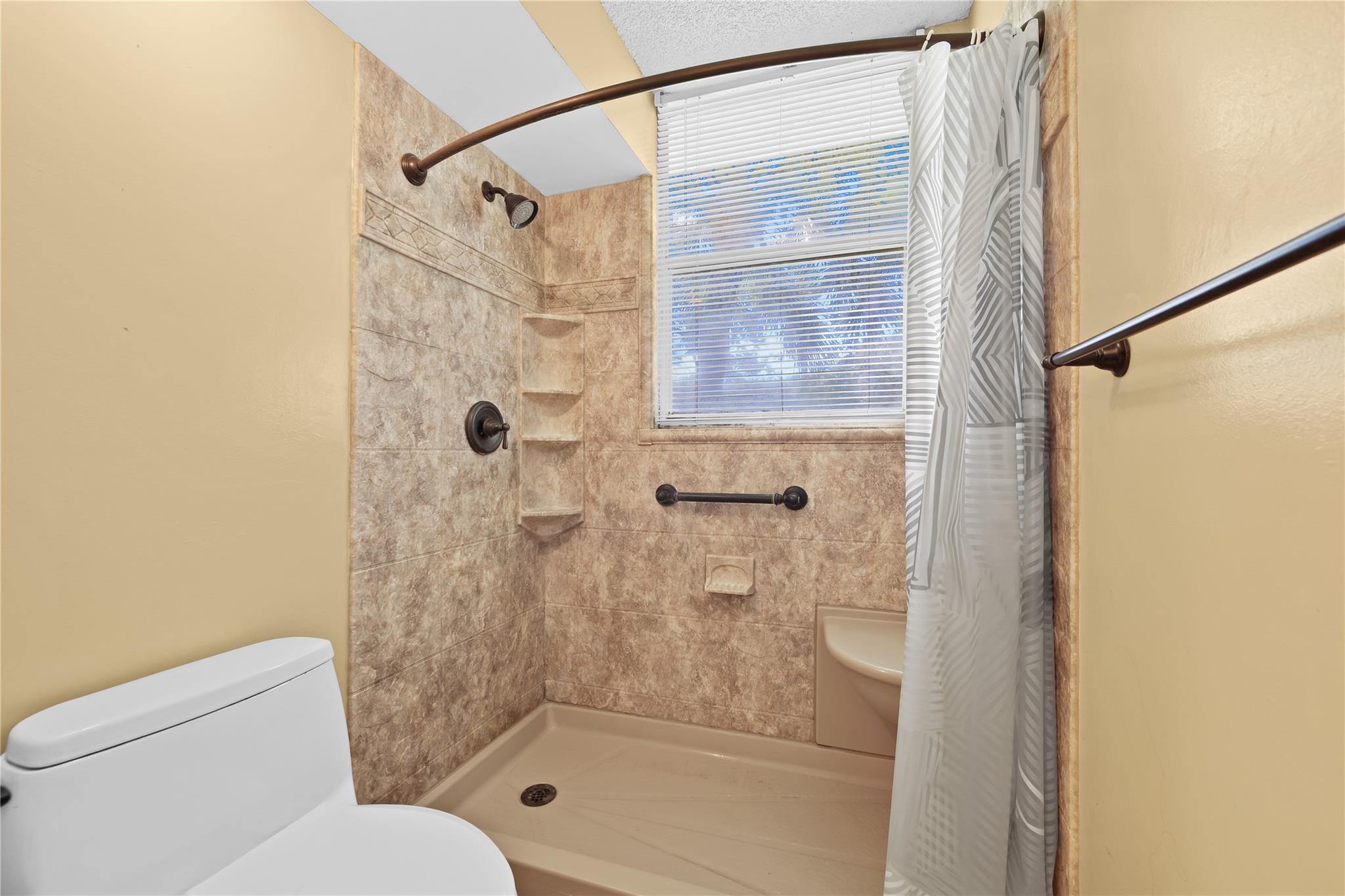 Coco Parc Condo - Residential Lease