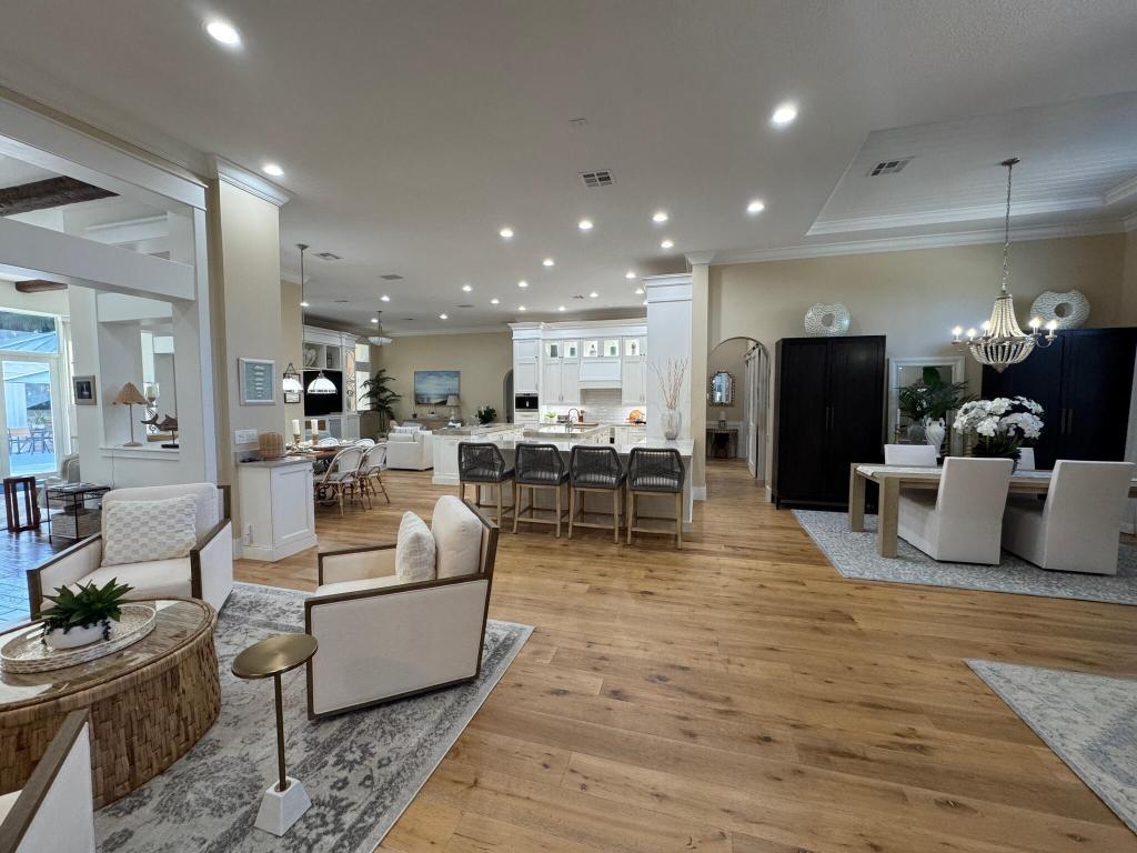 10196 Avenida Del Rio