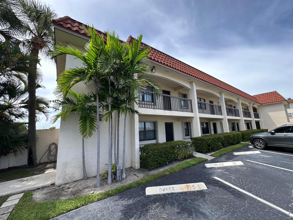 Photo of 309 Lake Circle #202, North Palm Beach, FL 33408 (MLS # B26078126)