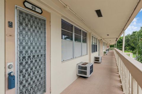 A home in Deerfield Beach