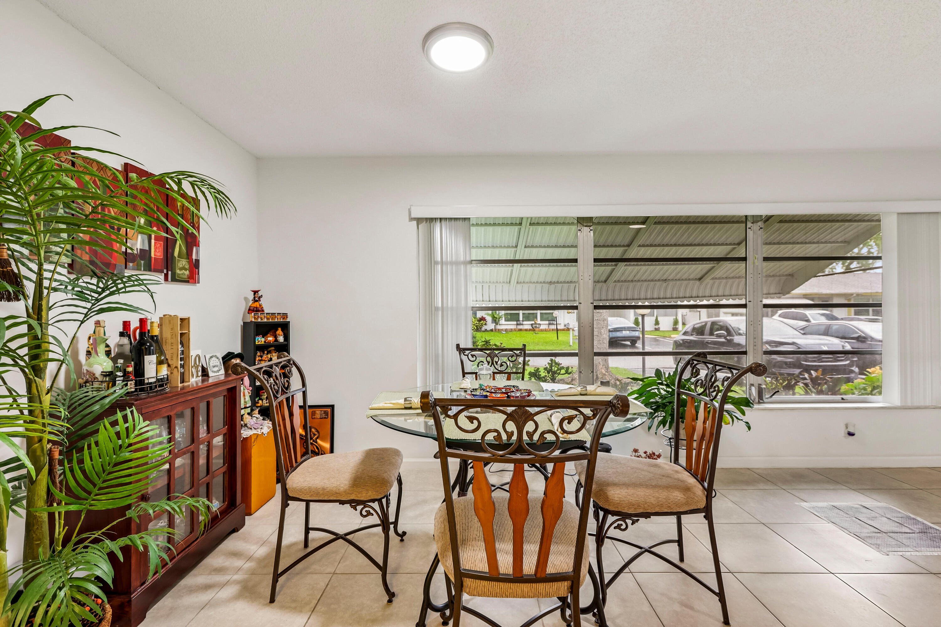 LAUDERDALE WEST CONDO NO VI - Residential